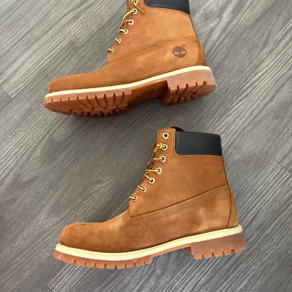 Timberland Premium Boots - Picture 5 of 6
